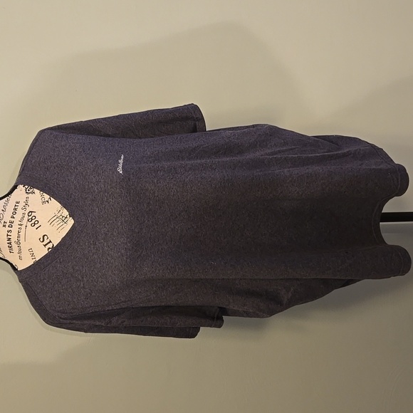 V-neck Tee - Picture 1 of 7